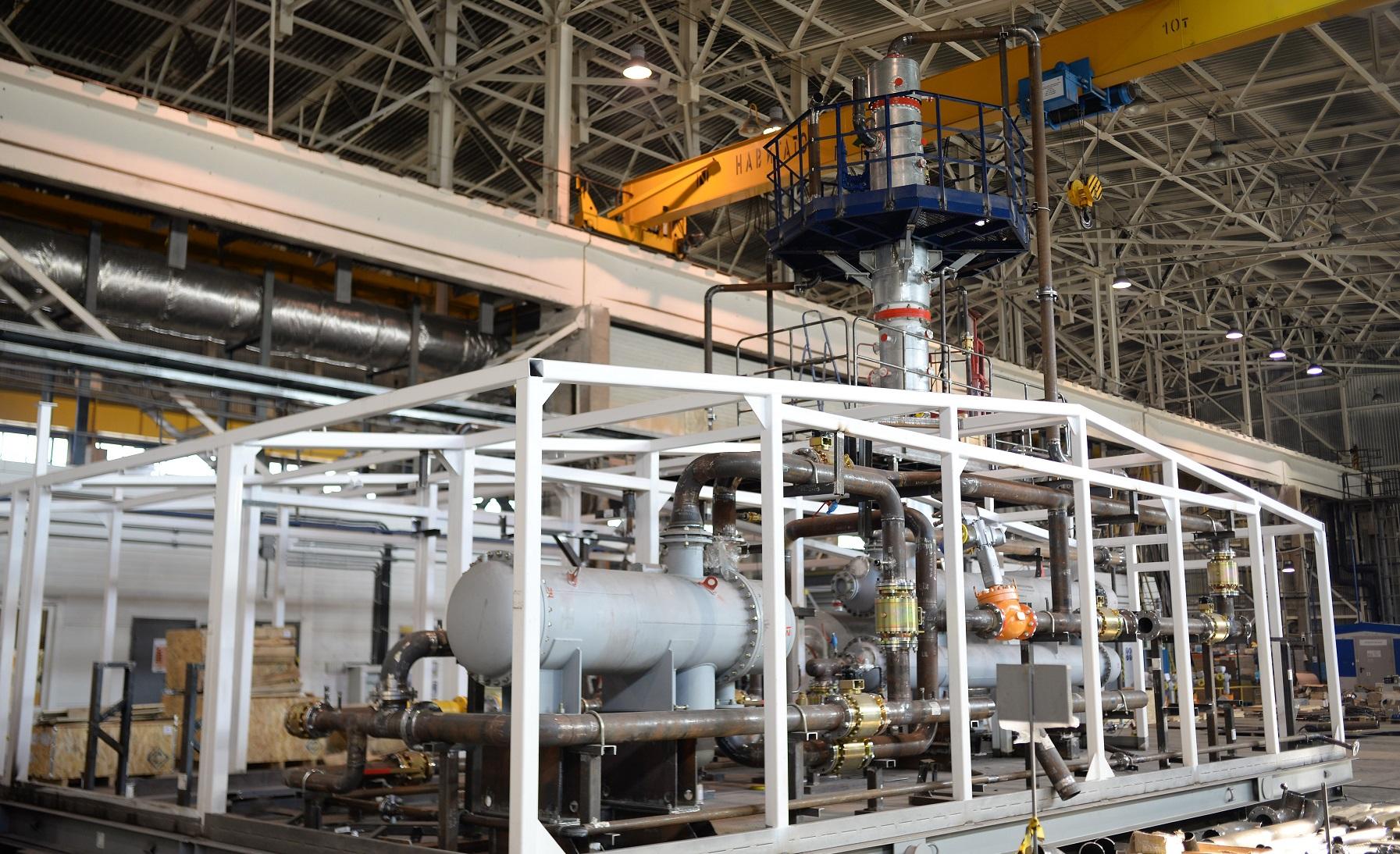 ОМК начала производство первых в России установок, которые позволят оптимизировать использование попутного нефтяного газа