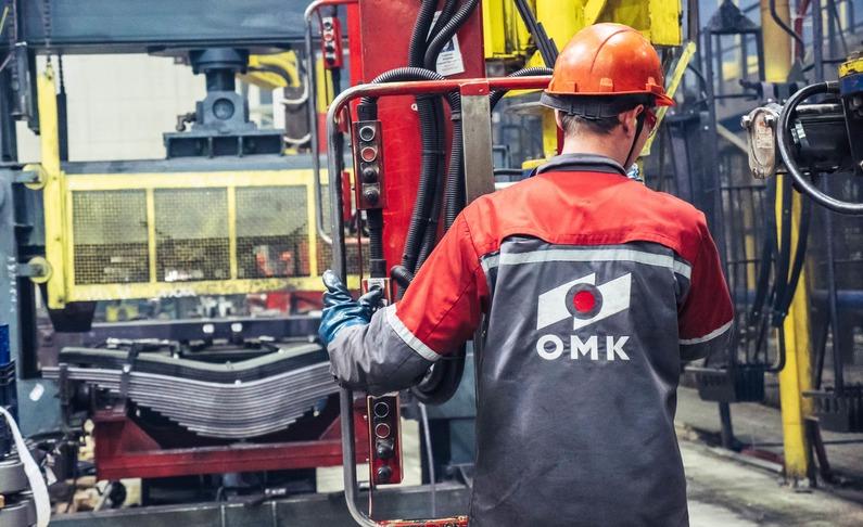 В ОМК изготовили рессоры для спортивных грузовиков – победителей ралли Дакар-2022